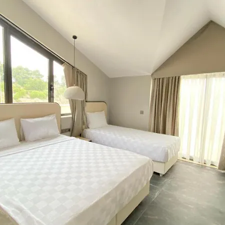 Beris Lara Hotel *